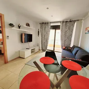 With Terrace Apartamento
